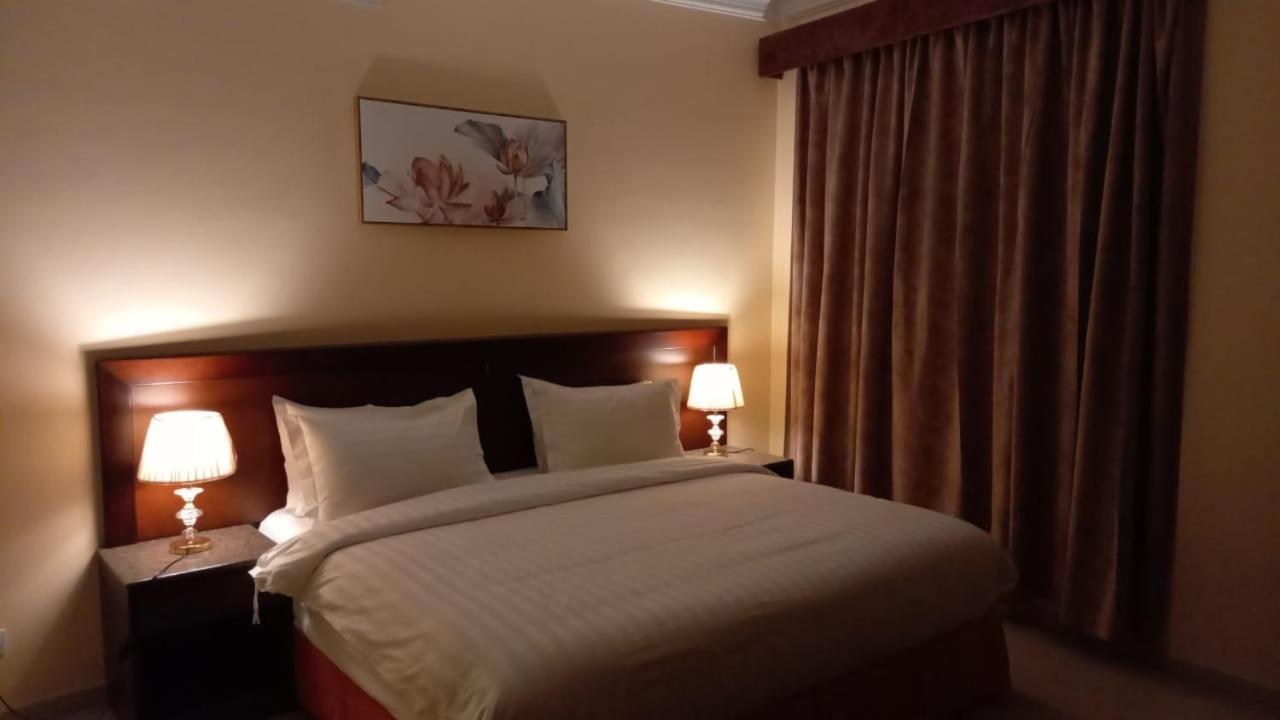 Al Ayniah Hotel Medina Exterior photo